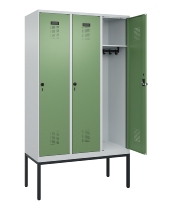 C+P Spind Evolo PLUS 0490307-32 mit Gestell 3 Abt.je 400mm Drehriegel (HxBxT) 2120x1200x815mm 7035/2004