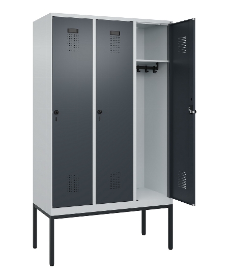 C+P Spind Evolo PLUS 0490307-32 mit Gestell 3 Abt.je 400mm Drehriegel (HxBxT) 2120x1200x815mm 7035/2004