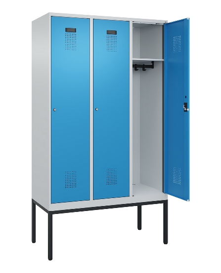 C+P Spind Evolo PLUS 0490307-32 mit Gestell 3 Abt.je 400mm Drehriegel (HxBxT) 2120x1200x815mm 7035/2004