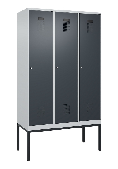 C+P Spind Evolo PLUS 0490307-32 mit Gestell 3 Abt.je 400mm Drehriegel (HxBxT) 2120x1200x815mm 7035/2004