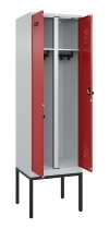 C+P Schwarz-Weiß-Spind Evolo PLUS 0490327-40 mit Gestell 4 Abt.je 300mm Drehriegel (HxBxT) 2120x1200x815mm 7035/0010