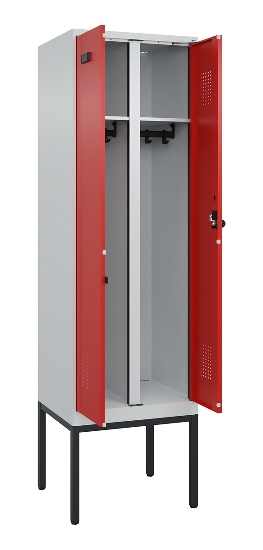C+P Schwarz-Weiß-Spind Evolo PLUS 0490327-40 mit Gestell 4 Abt.je 300mm Drehriegel (HxBxT) 2120x1200x815mm 7035/0010