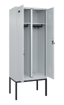 C+P Schwarz-Weiß-Spind Evolo PLUS 0490327-22 mit Gestell 2 Abt.je 400mm Drehriegel (HxBxT) 2120x800x815mm 7035/7035