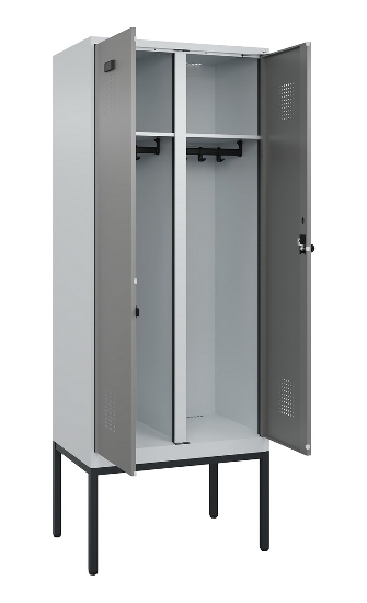 C+P Schwarz-Weiß-Spind Evolo PLUS 0490327-40 mit Gestell 4 Abt.je 300mm Drehriegel (HxBxT) 2120x1200x815mm 7035/0010