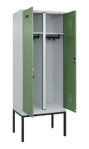 C+P Schwarz-Weiß-Spind Evolo PLUS 0490327-22 mit Gestell 2 Abt.je 400mm Zylinder (HxBxT) 2120x800x815mm 7035/6011