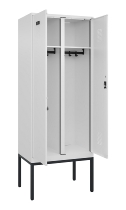 C+P Schwarz-Weiß-Spind Evolo PLUS 0490327-40 mit Gestell 4 Abt.je 300mm Drehriegel (HxBxT) 2120x1200x815mm 7035/0010