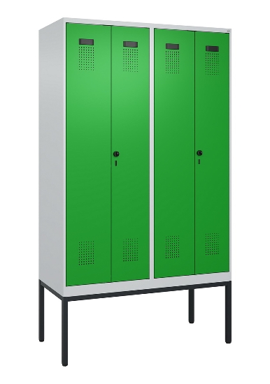 C+P Schwarz-Weiß-Spind Evolo PLUS 0490327-40 mit Gestell 4 Abt.je 300mm Drehriegel (HxBxT) 2120x1200x815mm 7035/0010