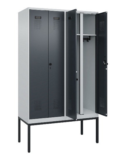 C+P Schwarz-Weiß-Spind Evolo PLUS 0490327-40 mit Gestell 4 Abt.je 300mm Drehriegel (HxBxT) 2120x1200x815mm 7035/0010