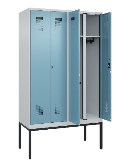 C+P Schwarz-Weiß-Spind Evolo PLUS 0490327-40 mit Gestell 4 Abt.je 300mm Drehriegel (HxBxT) 2120x1200x815mm 7035/0010