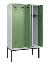 C+P Schwarz-Weiß-Spind Evolo PLUS 0490327-40 mit Gestell 4 Abt.je 300mm Drehriegel (HxBxT) 2120x1200x815mm 7035/0010