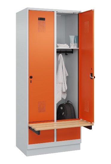 C+P Spind Evolo PLUS 049040-30 integrierte Bank 3 Abt.je 300mm Drehriegel (HxBxT) 1950x900x815mm 9016/6019