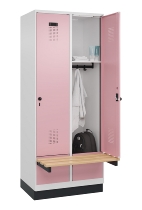 C+P Spind Evolo PLUS 049040-30 integrierte Bank 3 Abt.je 300mm Drehriegel (HxBxT) 1950x900x815mm 9016/6019