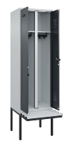 C+P Schwarz-Weiß-Spind Evolo PLUS 0490427-20 schw.Bank 2 Abt.je 300mm Drehriegel (HxBxT) 2120x600x815mm 7035/3003