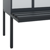 C+P Schwarz-Weiß-Spind Evolo PLUS 0490427-20 schw.Bank 2 Abt.je 300mm Drehriegel (HxBxT) 2120x600x815mm 7035/3003
