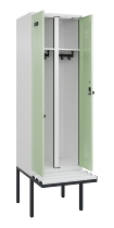 C+P Schwarz-Weiß-Spind Evolo PLUS 0490427-20 schw.Bank 2 Abt.je 300mm Drehriegel (HxBxT) 2120x600x815mm 7035/3003