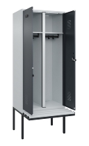 C+P Schwarz-Weiß-Spind Evolo PLUS 0490427-20 schw.Bank 2 Abt.je 300mm Drehriegel (HxBxT) 2120x600x815mm 7035/3003