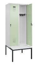 C+P Spind Evolo PLUS 0490507-12 mit Bank 1 Abt.400mm Drehriegel (HxBxT) 2120x400x815mm 7035/6011