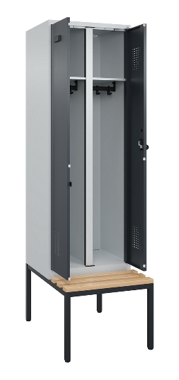C+P Schwarz-Weiß-Spind Evolo PLUS 0490527-40 mit Bank 4 Abt.je 300mm Drehriegel (HxBxT) 2120x1200x815mm 7035/3000