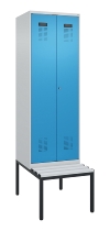 C+P Schwarz-Weiß-Spind Evolo PLUS 0490527-22 mit Bank 2 Abt.je 400mm Zylinder (HxBxT) 2120x800x815mm 9016/6019