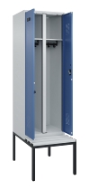 C+P Schwarz-Weiß-Spind Evolo PLUS 0490527-22 mit Bank 2 Abt.je 400mm Zylinder (HxBxT) 2120x800x815mm 9016/6019