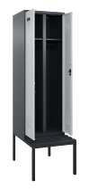 C+P Schwarz-Weiß-Spind Evolo PLUS 0490527-22 mit Bank 2 Abt.je 400mm Zylinder (HxBxT) 2120x800x815mm 9016/6019