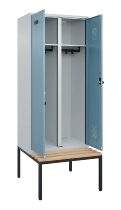C+P Schwarz-Weiß-Spind Evolo PLUS 0490527-40 mit Bank 4 Abt.je 300mm Drehriegel (HxBxT) 2120x1200x815mm 7035/3000