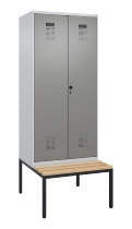 C+P Schwarz-Weiß-Spind Evolo PLUS 0490527-40 mit Bank 4 Abt.je 300mm Drehriegel (HxBxT) 2120x1200x815mm 7035/3000