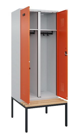 C+P Schwarz-Weiß-Spind Evolo PLUS 0490527-40 mit Bank 4 Abt.je 300mm Drehriegel (HxBxT) 2120x1200x815mm 7035/3000