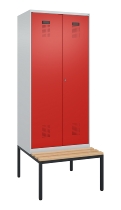 C+P Schwarz-Weiß-Spind Evolo PLUS 0490527-40 mit Bank 4 Abt.je 300mm Drehriegel (HxBxT) 2120x1200x815mm 7035/3000