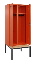C+P Schwarz-Weiß-Spind Evolo PLUS 0490527-22 mit Bank 2 Abt.je 400mm Drehriegel (HxBxT) 2120x800x815mm 3015/3015