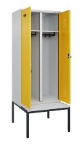 C+P Schwarz-Weiß-Spind Evolo PLUS 0490527-22 mit Bank 2 Abt.je 400mm Zylinder (HxBxT) 2120x800x815mm 9016/6019