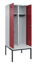 C+P Schwarz-Weiß-Spind Evolo PLUS 0490527-22 mit Bank 2 Abt.je 400mm Zylinder (HxBxT) 2120x800x815mm 9016/6019