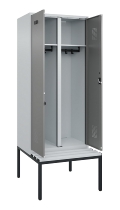 C+P Schwarz-Weiß-Spind Evolo PLUS 0490527-22 mit Bank 2 Abt.je 400mm Zylinder (HxBxT) 2120x800x815mm 9016/6019