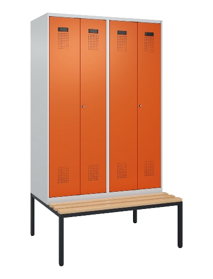 C+P Schwarz-Weiß-Spind Evolo PLUS 0490527-40 mit Bank 4 Abt.je 300mm Drehriegel (HxBxT) 2120x1200x815mm 7035/3000