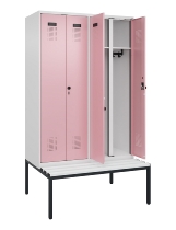 C+P Schwarz-Weiß-Spind Evolo PLUS 0490527-22 mit Bank 2 Abt.je 400mm Zylinder (HxBxT) 2120x800x815mm 9016/6019