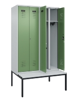 C+P Schwarz-Weiß-Spind Evolo PLUS 0490527-22 mit Bank 2 Abt.je 400mm Zylinder (HxBxT) 2120x800x815mm 9016/6019