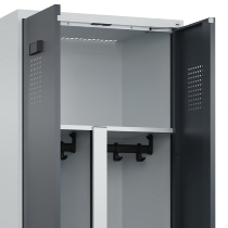 C+P PSA Doppel-Spind Evolo PLUS 0490527-40 mit Bank 4 Abt.je 300mm Drehriegel (HxBxT) 2120x1200x815mm 7035/7016