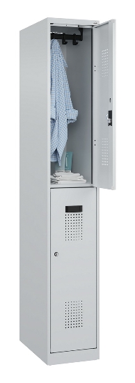 C+P Doppelstock-Spind 049300-32 Evolo PLUS bodenstehend 3 Abt.400mm je 2 Fächer Drehriegel (HxBxT)1850x1200x500mm 9016/6019