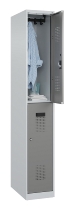 C+P Doppelstock-Spind 049300-32 Evolo PLUS bodenstehend 3 Abt.400mm je 2 Fächer Drehriegel (HxBxT)1850x1200x500mm 9016/6019