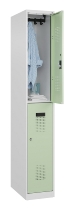 C+P Doppelstock-Spind 049300-32 Evolo PLUS bodenstehend 3 Abt.400mm je 2 Fächer Drehriegel (HxBxT)1850x1200x500mm 9016/6019