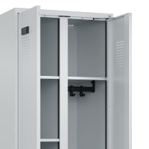 C+P Wäsche-/Garderobenpind Evolo PLUS 0496x0-20/-22 bodenstehend/Füße/Sockel