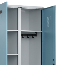 C+P Wäsche-/Garderobenpind Evolo PLUS 0496x0-20/-22 bodenstehend/Füße/Sockel