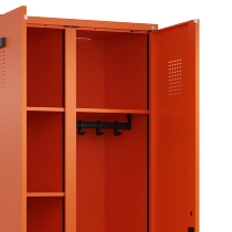 C+P Wäsche-/Garderobenspind Evolo PLUS 049620-22 mit Sockel 2 Abt.je 400mm Zylinder (HxBxT) 1950x800x500mm 6037/6037