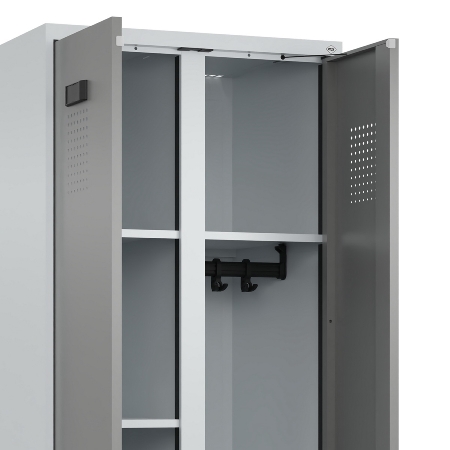 C+P Wäsche-/Garderobenpind Evolo PLUS 0496x0-20/-22 bodenstehend/Füße/Sockel