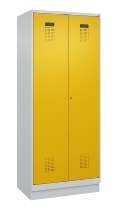 C+P Putzmittel-Spind Evolo PLUS 049x00-00/-02 bodenstehend/Füße/Sockel