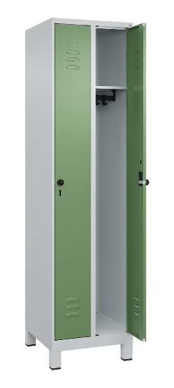 C+P Spind Classic PLUS 080010-39 mit Füßen 3 Abt. 250mm Zylinderschloss (HxBxT) 1950x750x500mm 7016/7016