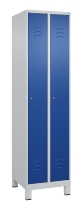 C+P Spind Classic PLUS 080010-39 mit Füßen 3 Abt. 250mm Zylinderschloss (HxBxT) 1950x750x500mm 7016/7016
