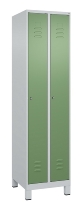 C+P Spind Classic PLUS 080010-39 mit Füßen 3 Abt. 250mm Zylinderschloss (HxBxT) 1950x750x500mm 7016/7016