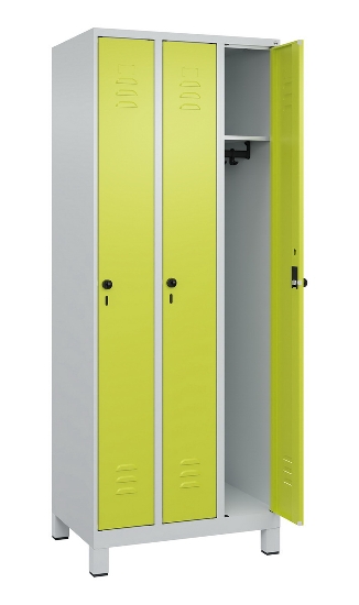 C+P Spind Classic PLUS 080010-39 mit Füßen 3 Abt. 250mm Zylinderschloss (HxBxT) 1950x750x500mm 7016/7016