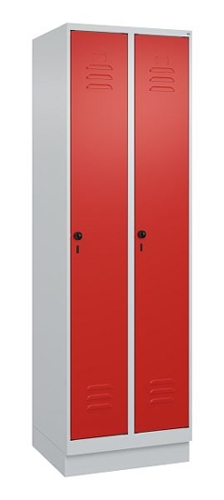 C+P Spind Classic PLUS 080020-12f mit Sockel 1 Abt.400mm Trennwand Drehriegel (HxBxT) 1950x400x500mm 7035/2004
